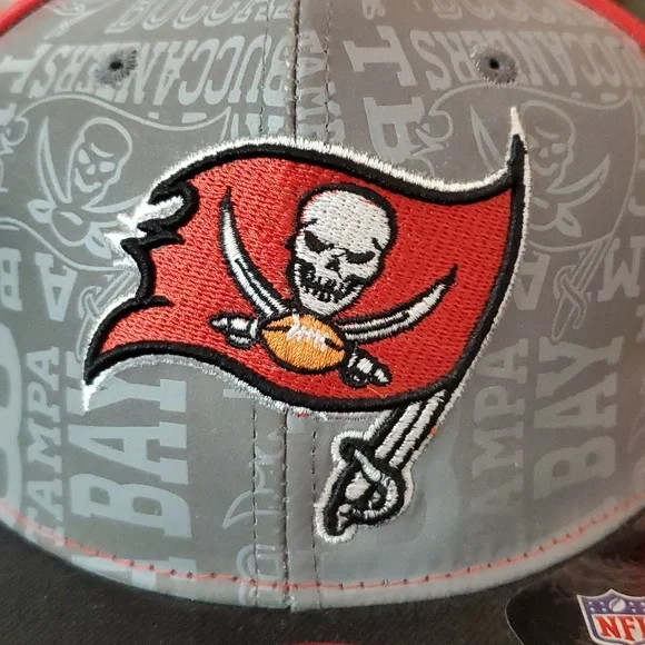Tampa Bay Buccaneers New Era 9FIFTY Snapback - Picture 8 of 10